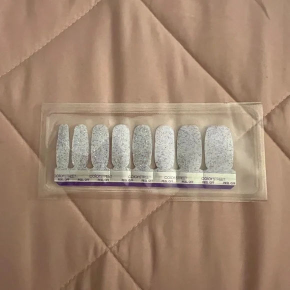 Color Street - Picture 16 of 16